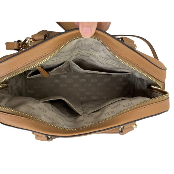 Michael Kors Tan Saffiano Leather Satchel & Wallet Set Gold Hardware 8776 EUC - Picture 4 of 7